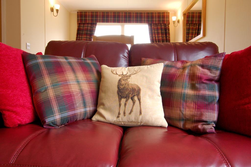 Glen Affric Holiday Park Cannich Exterior photo